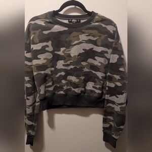 Camo Print Women's Sweater - Gray/Olive
